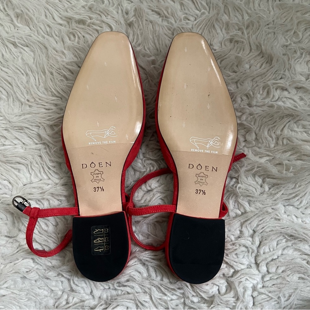 Doen Cristina T Strap Flat - Fuego Suede - Picture 5 of 9